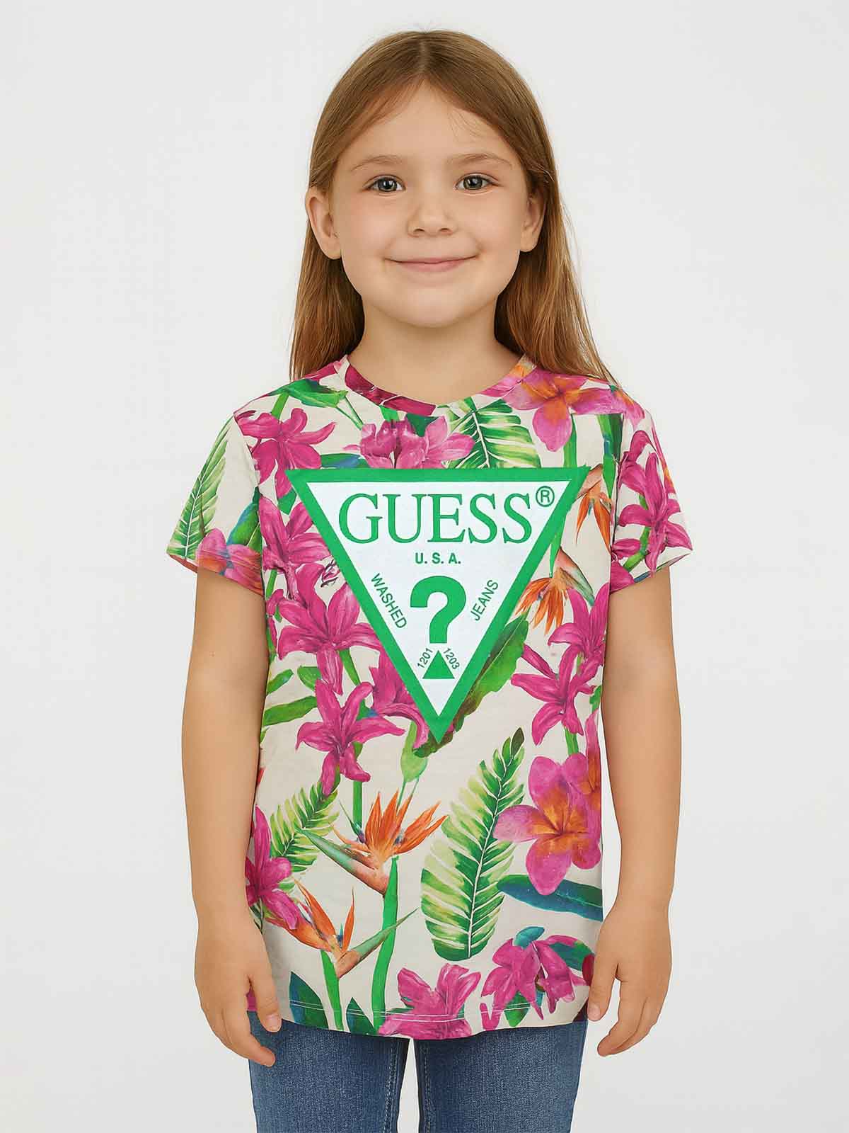 Girl wearing Floral Printed T-Shirt for a Wholesale Set up