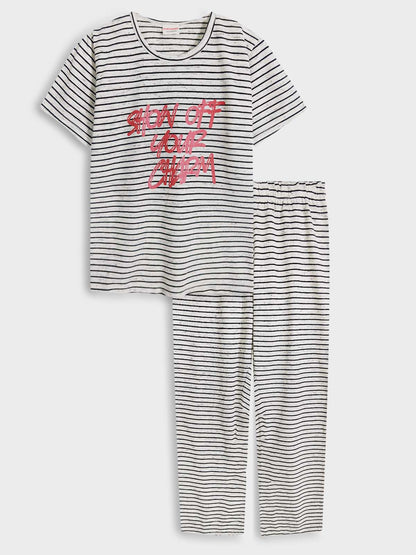 Girls Printed Pyjama Sets